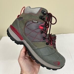 The North Face Gray and Pink Sierra Mid Waterproof Winter Hiking Boot Size 9.5